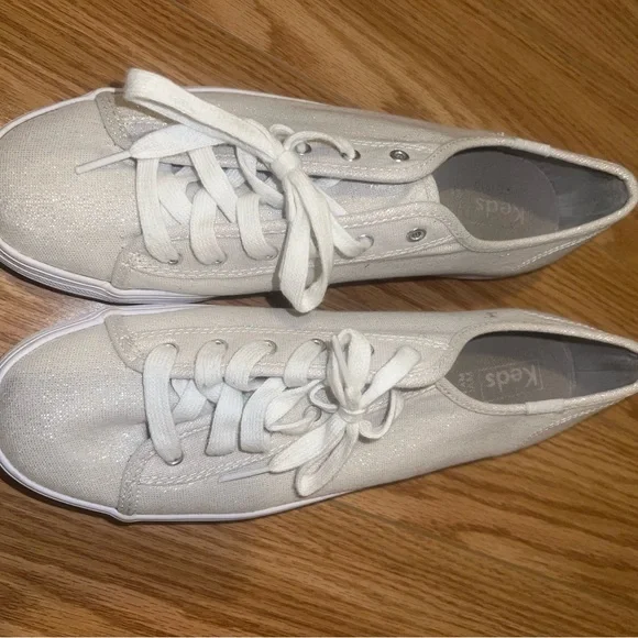 Keds White Sparkling Sneakers Women's Size 9 - Picture 2 of 6
